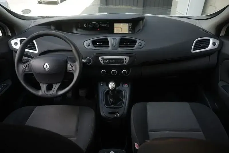 Usata Renault Scénic III 110 CV (80 kW) 2013 Bianco Monovolume