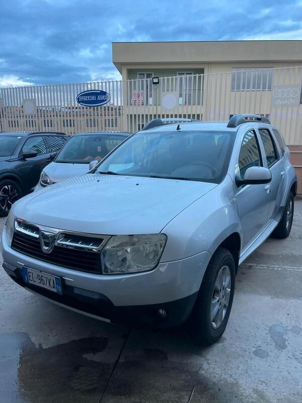 Usata Dacia Duster 105 CV (77 kW) 2012 Grigio SUV