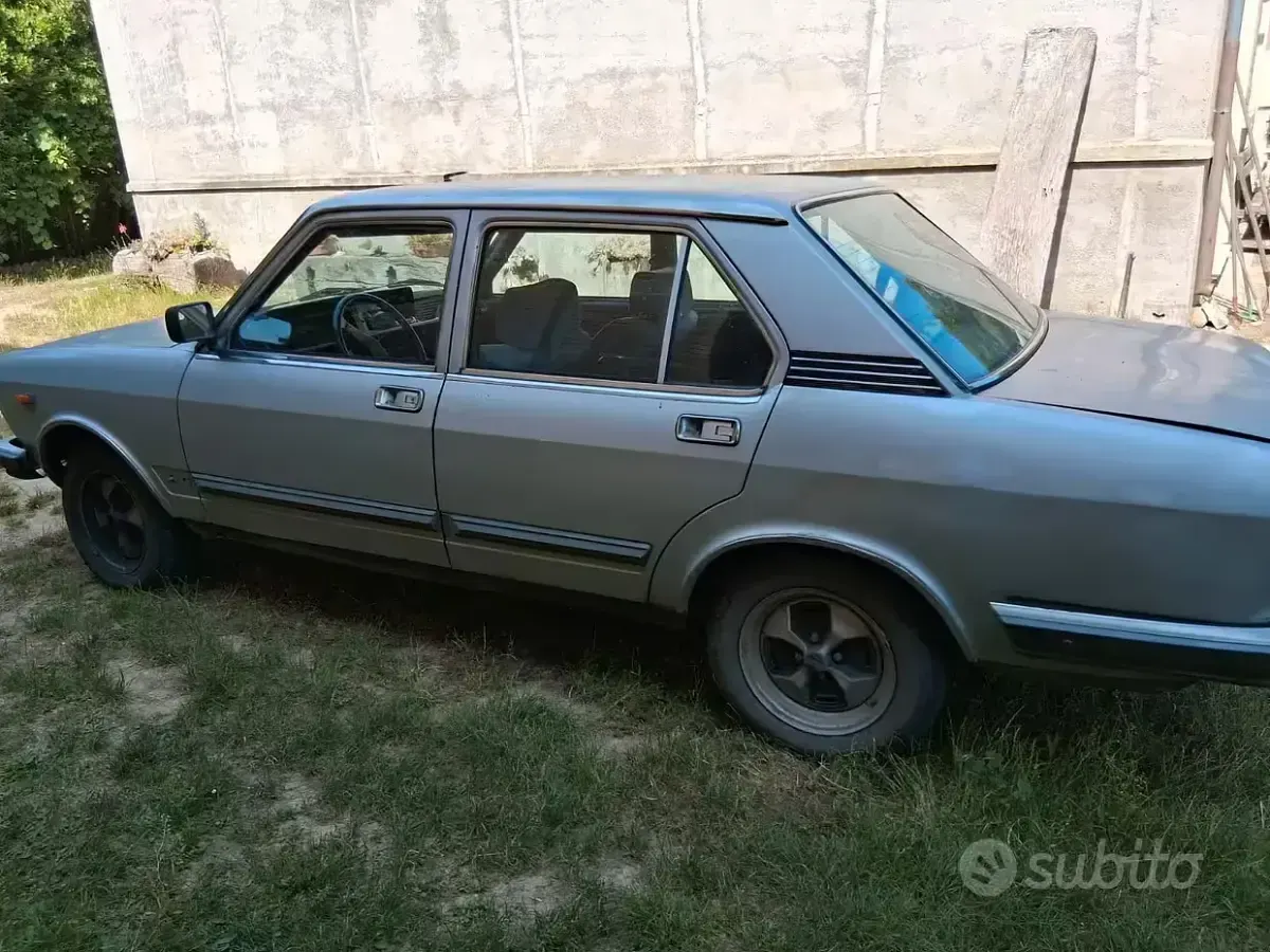 Usata Fiat 132 112 CV (82 kW) 1982 Grigio Berlina