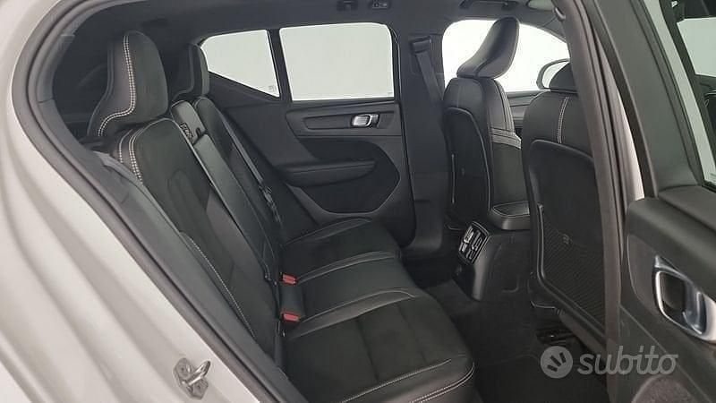 Usata Volvo XC40 R-Design 179 CV (131 kW) 2020 Bianco SUV