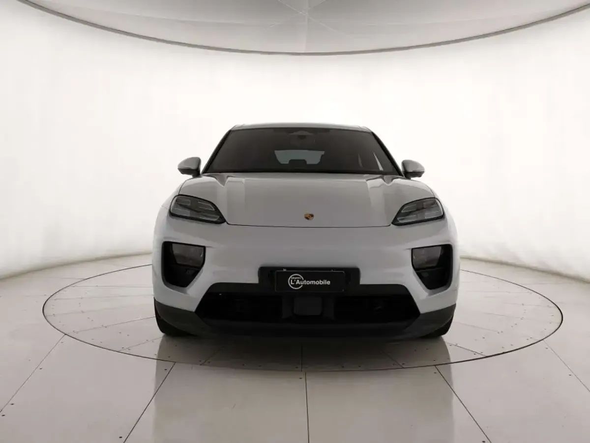 Usata Porsche Macan 144 kW (197 CV) 2024 Grigio SUV