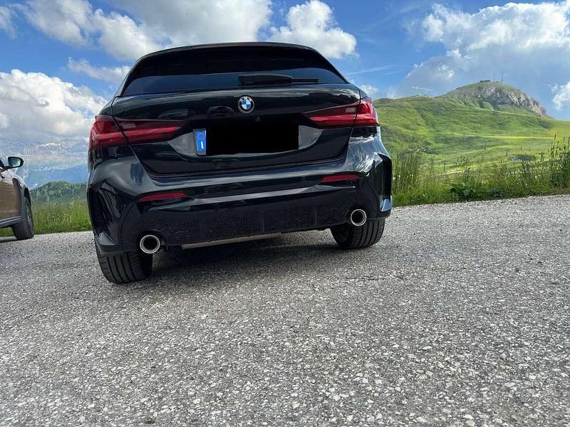 Usata BMW 120 M Sport 190 CV (139 kW) 2021 Nero Utilitaria