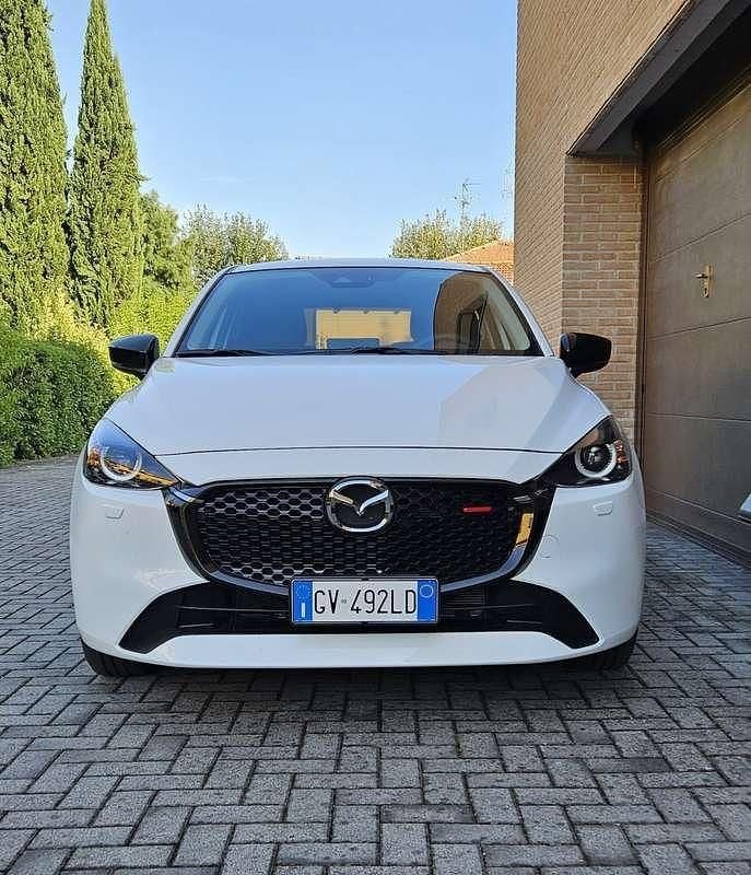 Usata Mazda 2 Homura-Line 90 CV (66 kW) 2024 Bianco Utilitaria