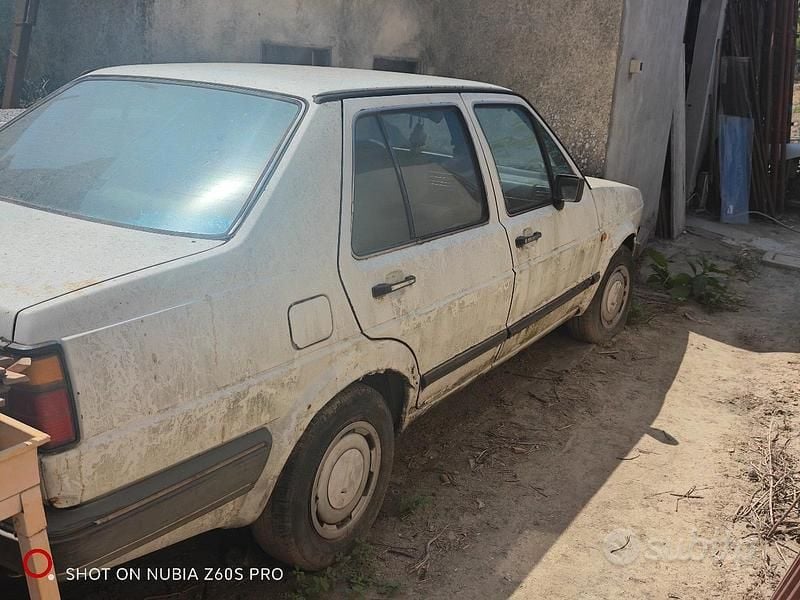 Begagnad VW Jetta 60 HK (44 kW) 1987 Vit Sedan