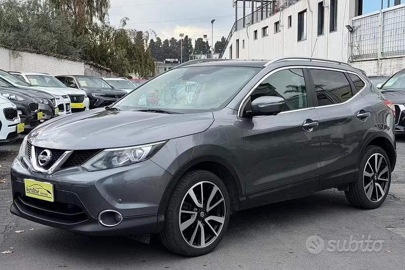 Usata Nissan Qashqai Tekna 110 CV (80 kW) 2014 Grigio SUV