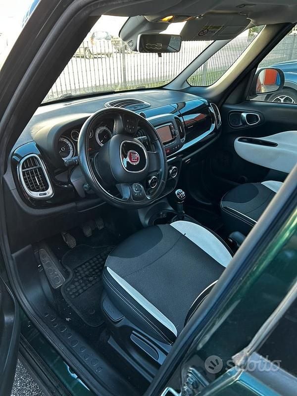 Verde Usata 2017 Fiat 500L Monovolume | 6500 € - Immagine 1/4