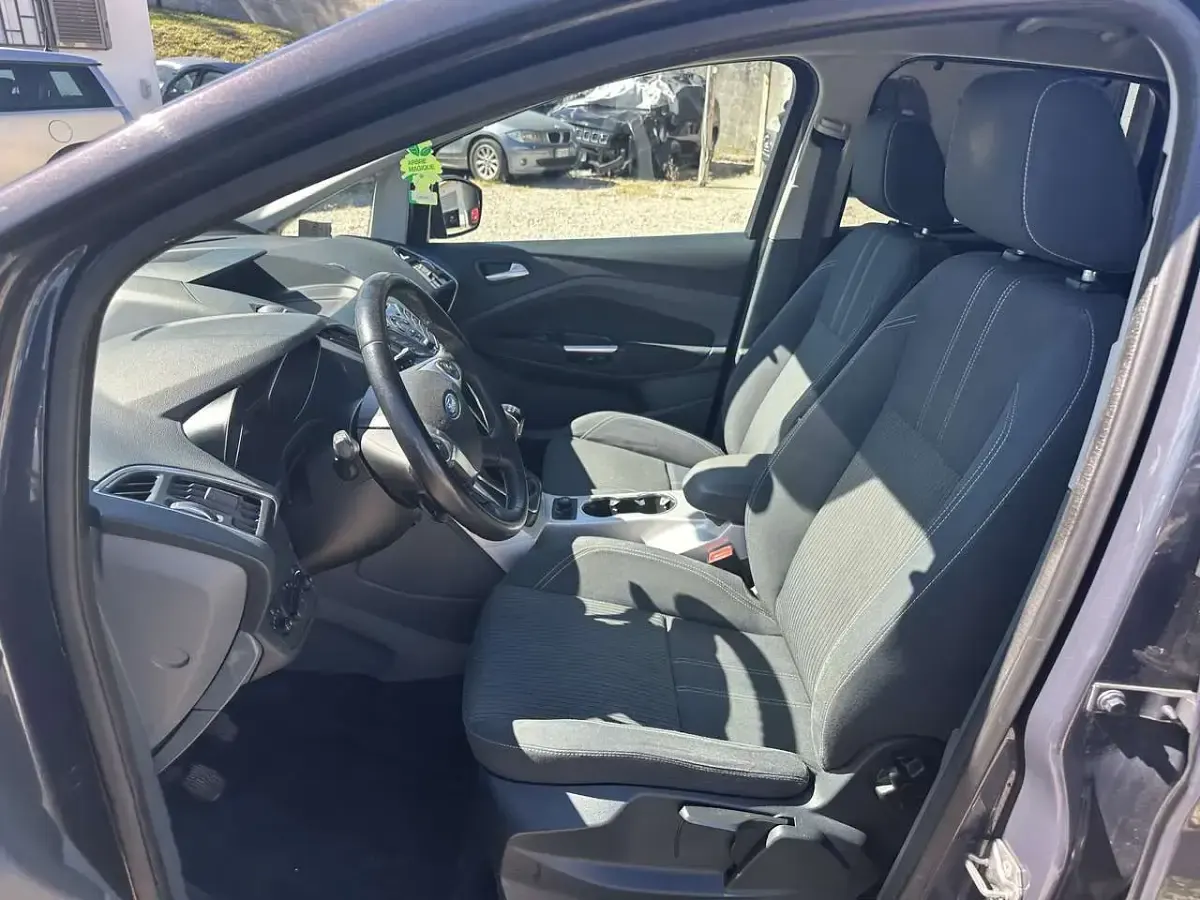 Usata Ford C-MAX Titanium 163 CV (119 kW) 2011 Grigio Monovolume