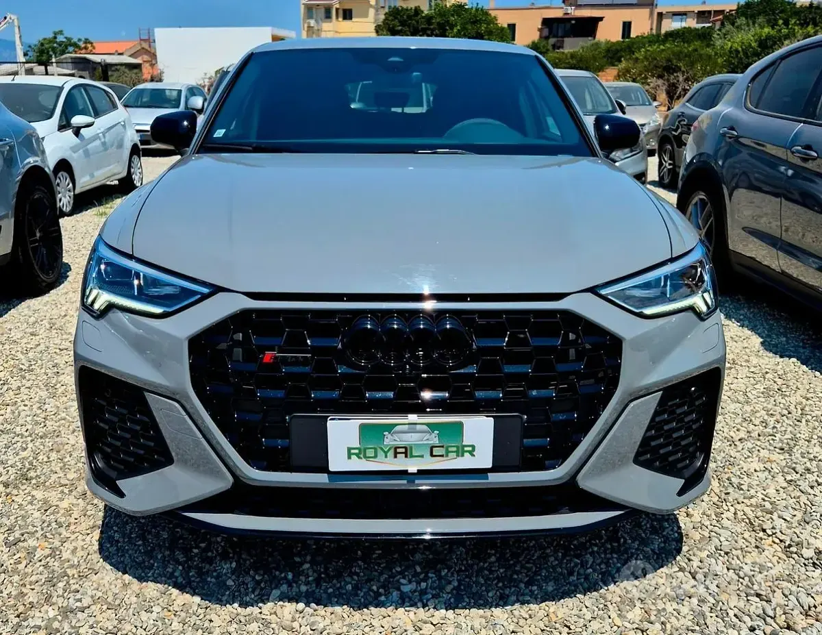Usata Audi Q3 Sportback 400 CV (294 kW) 2022 Grigio SUV