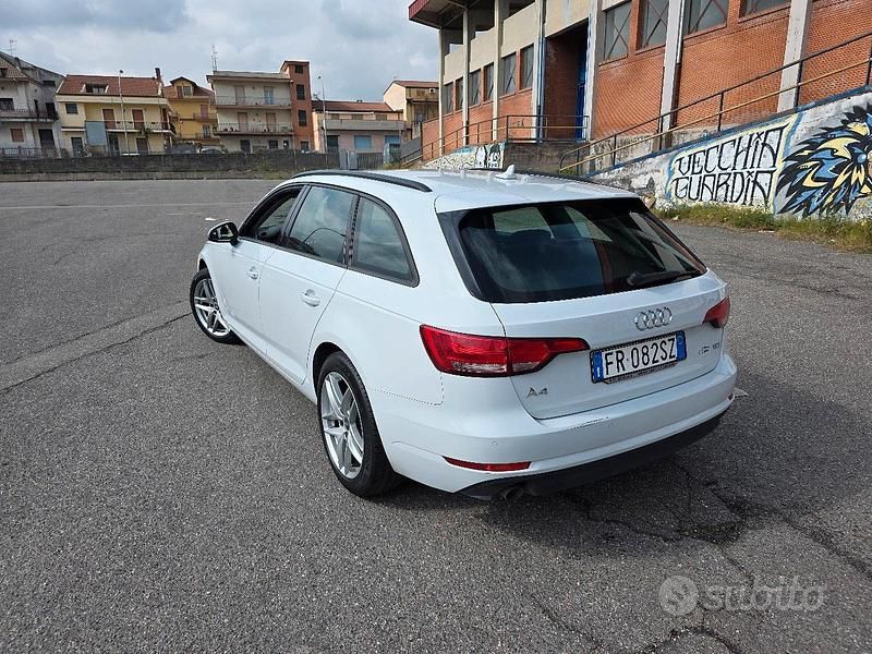 Usata Audi A4 150 CV (110 kW) 2018 Bianco Station wagon