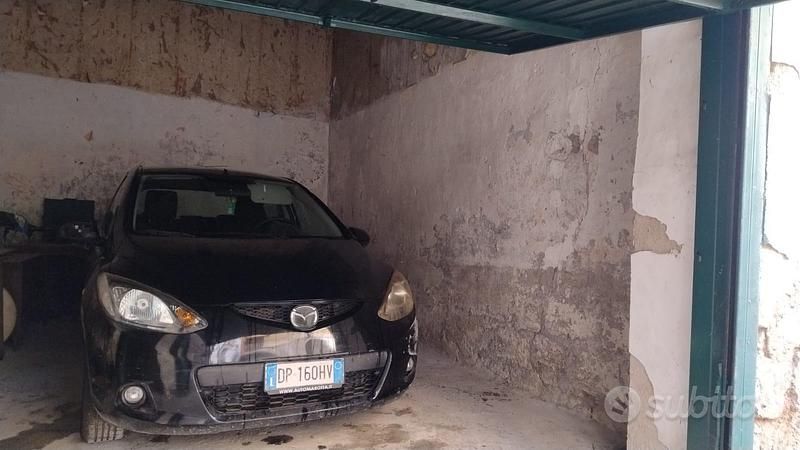 Usata Mazda 2 68 CV (50 kW) 2008 Nero Utilitaria