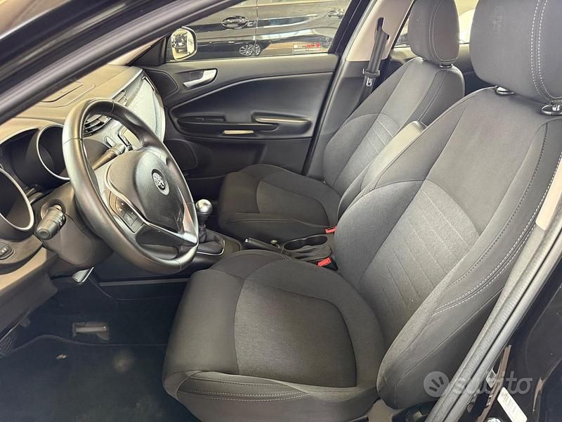 Usata Alfa Romeo Giulietta 120 CV (88 kW) 2017 Nero Utilitaria