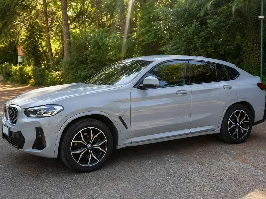 Usata BMW X4 M Sport 190 CV (139 kW) 2023 Blu/azzurro SUV