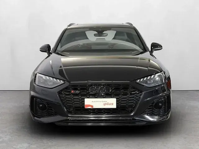 Usata Audi RS4 Comfort 450 CV (330 kW) 2024 Nero sebring effetto cristallo Station wagon