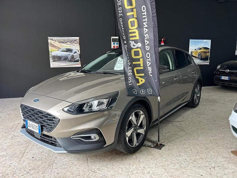 Usata Ford Focus Active 125 CV (91 kW) 2020 Marrone Berlina