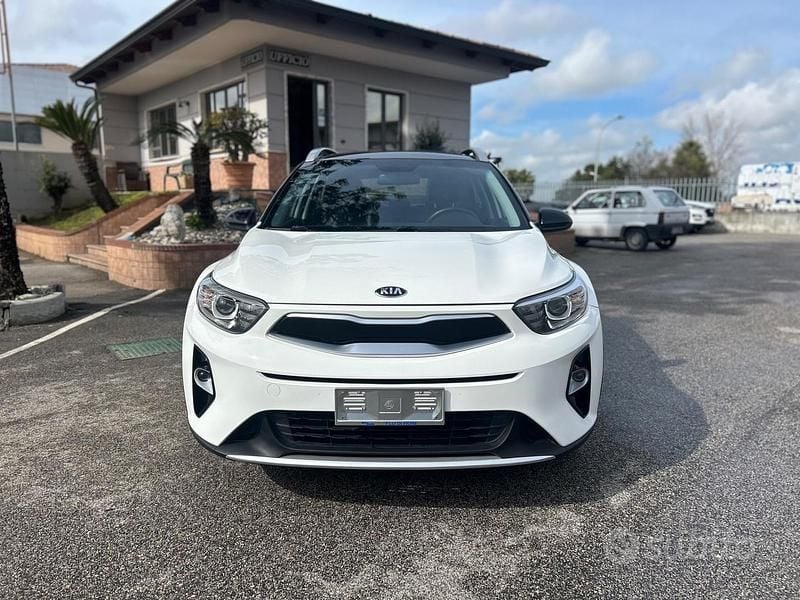 Usata Kia Stonic Style 96 CV (70 kW) 2019 Bianco SUV