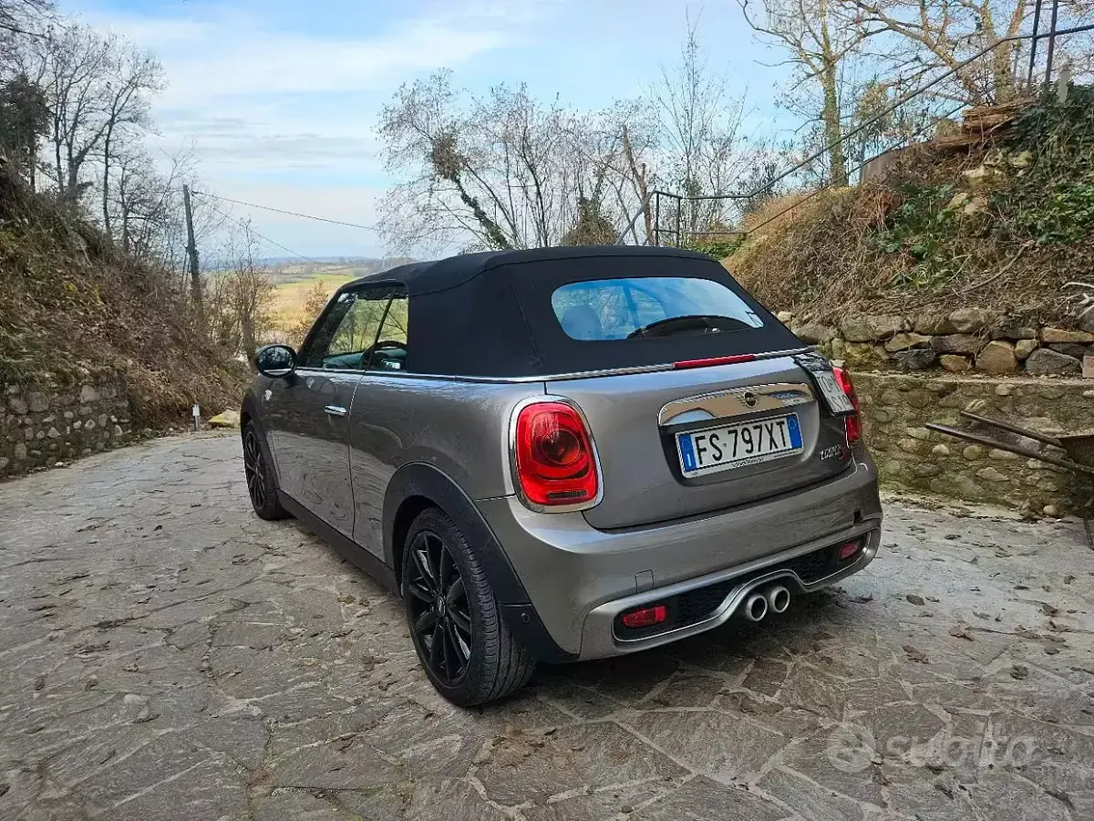 Usata Mini Cooper S Cabriolet 192 CV (141 kW) 2018 Grigio Cabrio