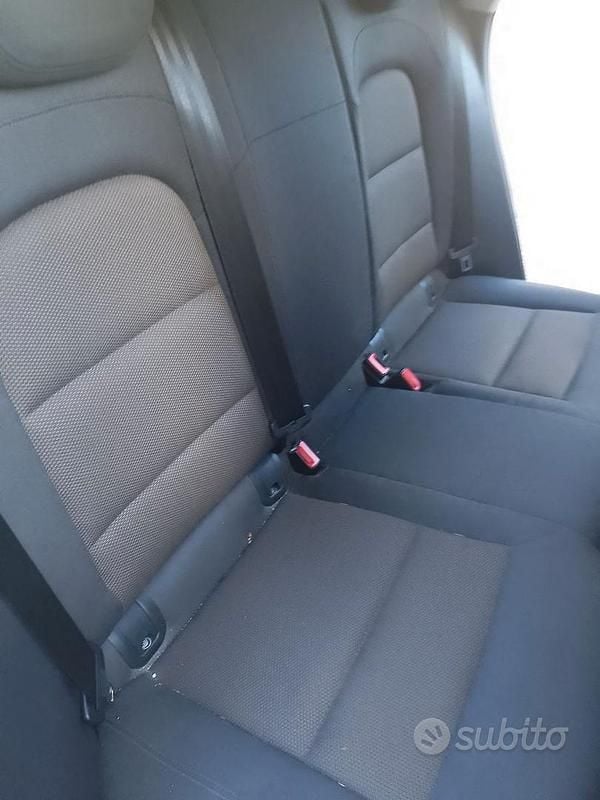 Begagnad Audi Q3 140 HK (102 kW) 2012 Grå SUV