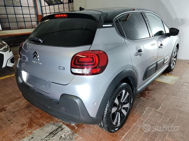 Usata Citroën C3 Shine 110 CV (80 kW) 2023 Grigio Berlina