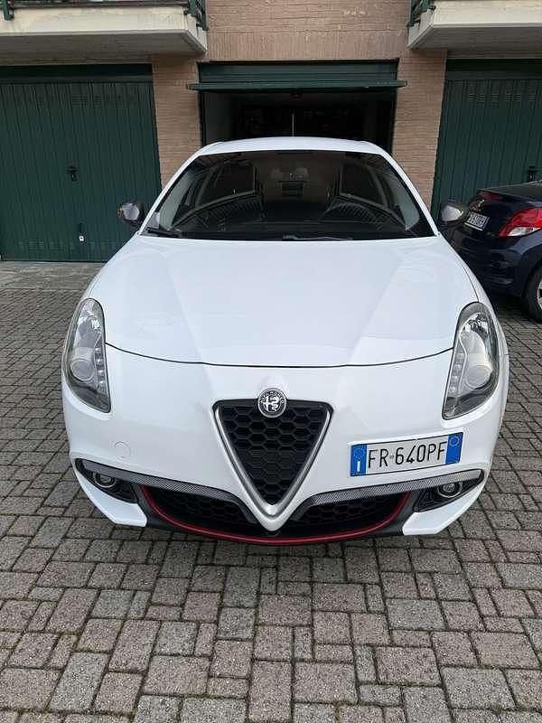 Begagnad Alfa Romeo Giulietta Super 150 HK (110 kW) 2018 Halvkombi