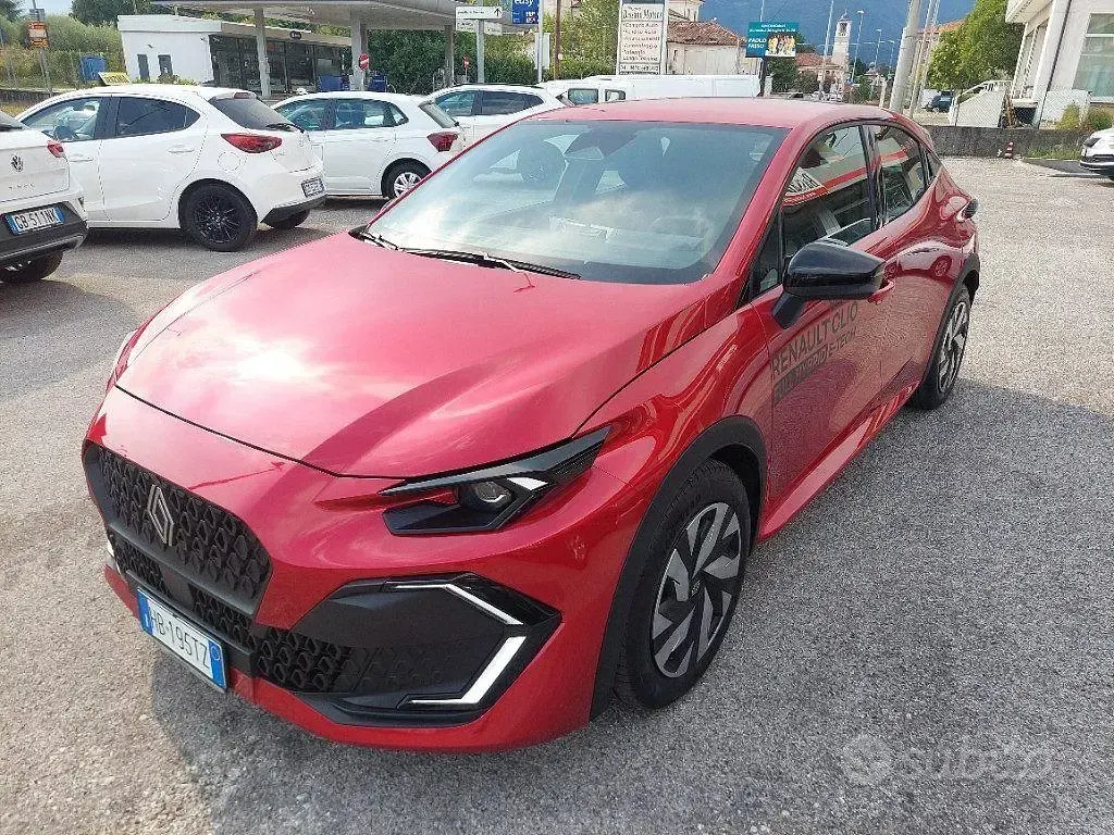Usata Renault Clio V Evolution 116 CV (85 kW) 2025 Rosso Berlina