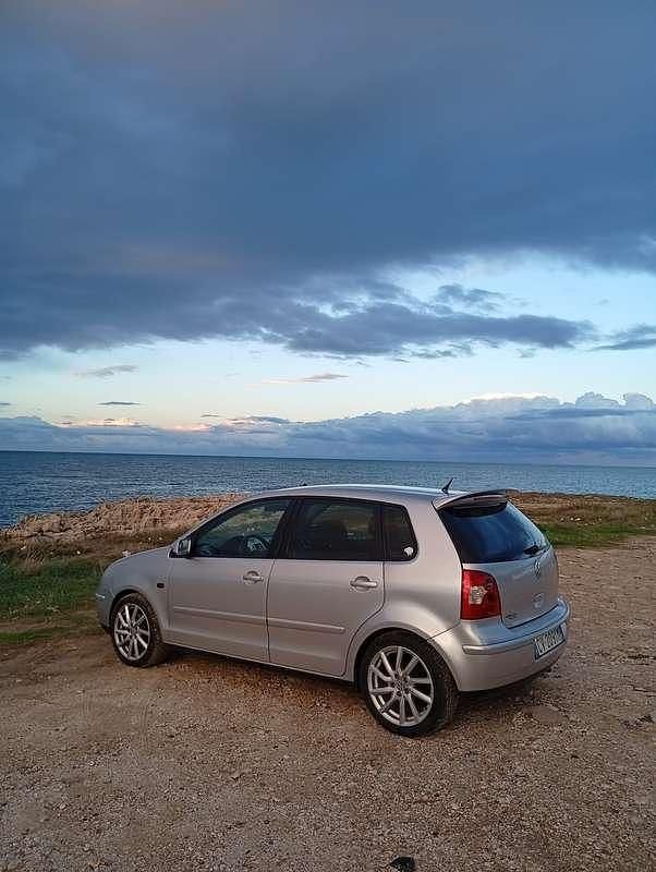 Usata VW Polo Comfortline 75 CV (55 kW) 2005 Berlina