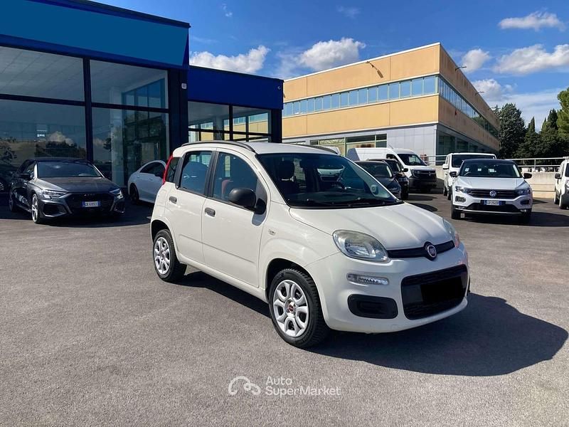 Usata Fiat Panda Easy 84 CV (61 kW) 2013 Rosso Utilitaria