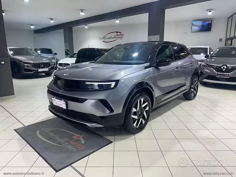 Usata Opel Mokka 131 CV (96 kW) 2025 Grigio SUV
