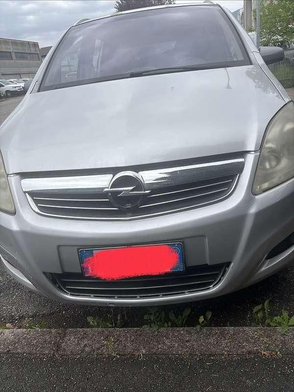 Usata Opel Zafira 177 CV (130 kW) 2009 Grigio Monovolume