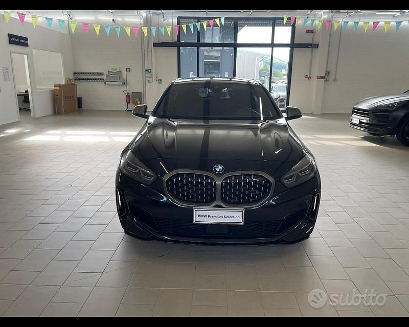 Usata BMW M135 Performance 306 CV (225 kW) 2021 Black sapphire metallizzato Utilitaria