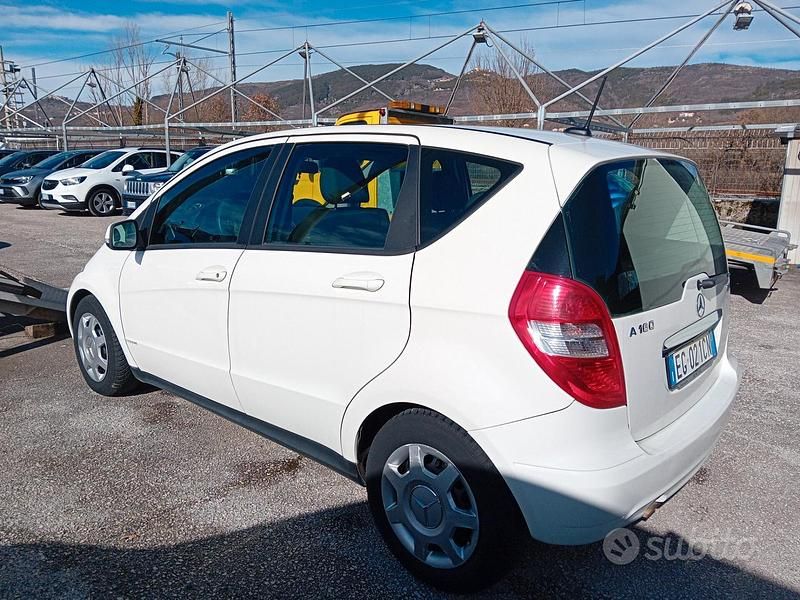 Usata Mercedes A160 Executive 82 CV (60 kW) 2011 Bianco Berlina