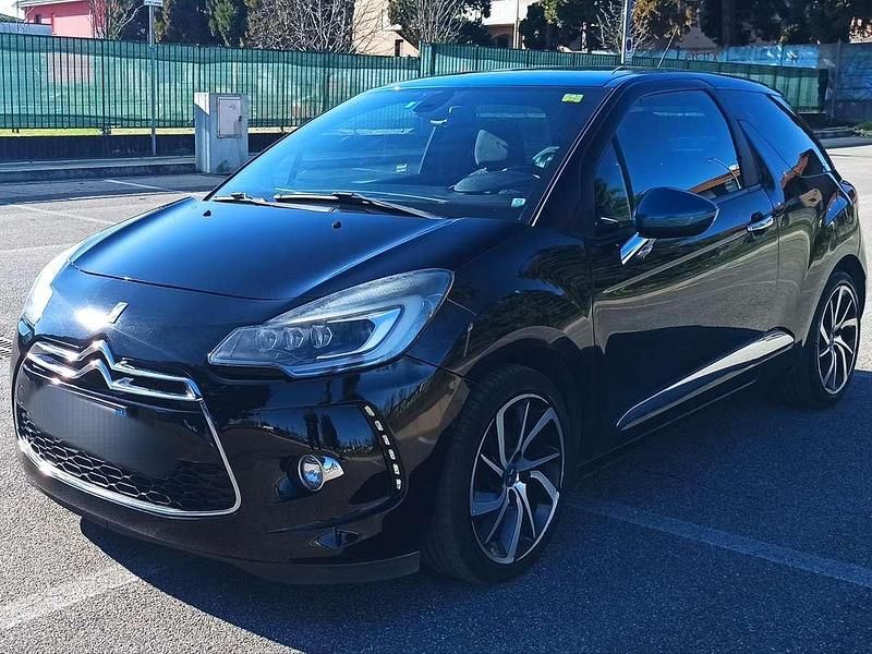 Usata Citroën DS3 75 CV (55 kW) 2015 Nero Berlina