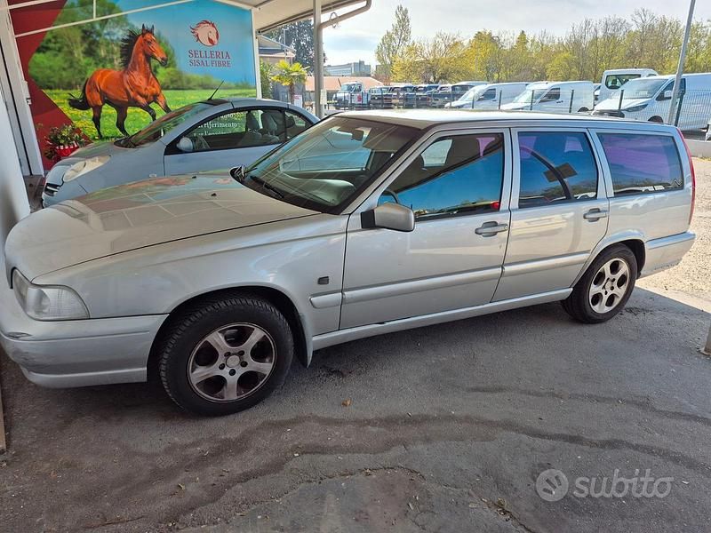 Usata Volvo V70 1998 Grigio Station wagon