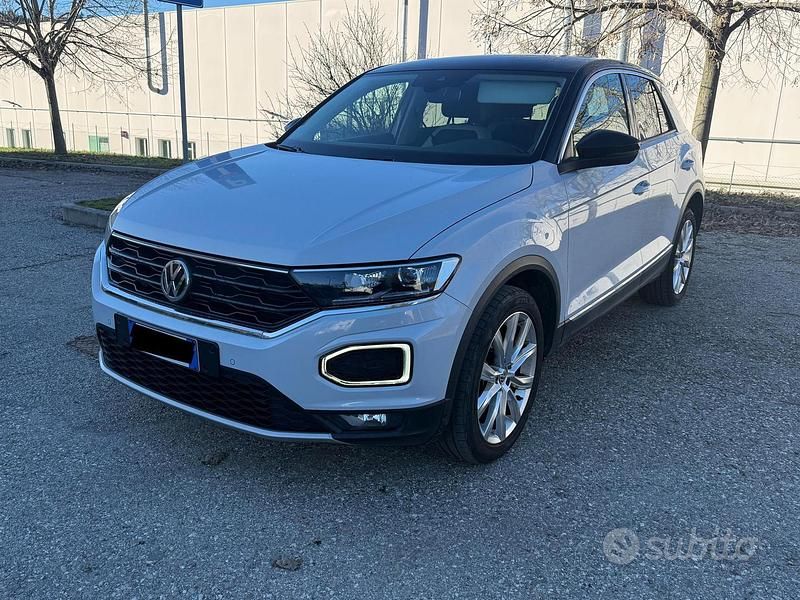 Usata VW T-Roc Advance 150 CV (110 kW) 2019 Grigio SUV