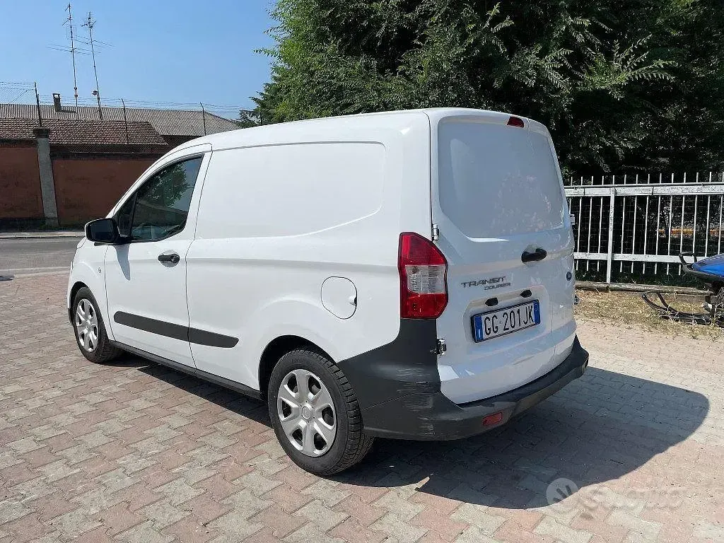Usata Ford Transit Trend 75 CV (55 kW) 2021 Bianco pastello Furgone