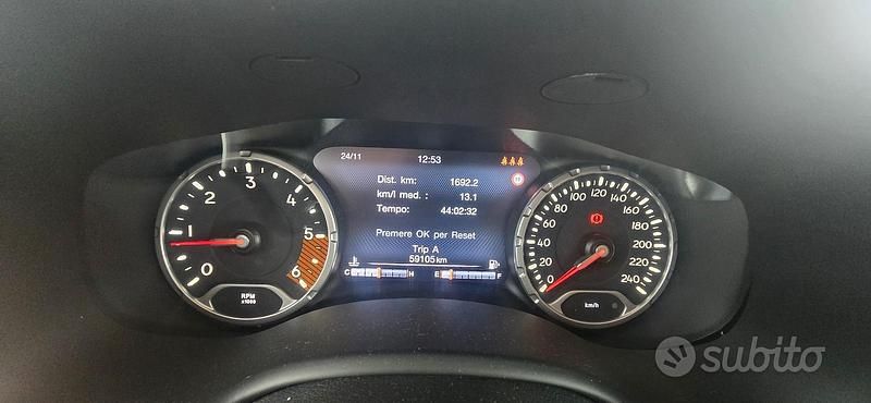 Grigio Usata 2020 Jeep Renegade SUV | 18.000 € (Buon prezzo) - Immagine 1/4