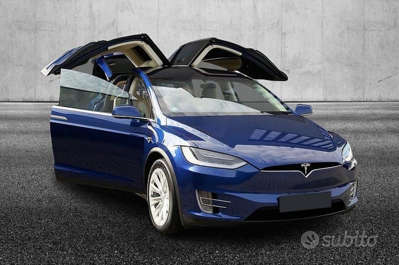 Usata Tesla Model X 503 kW (685 CV) 2017 Blu/azzurro SUV