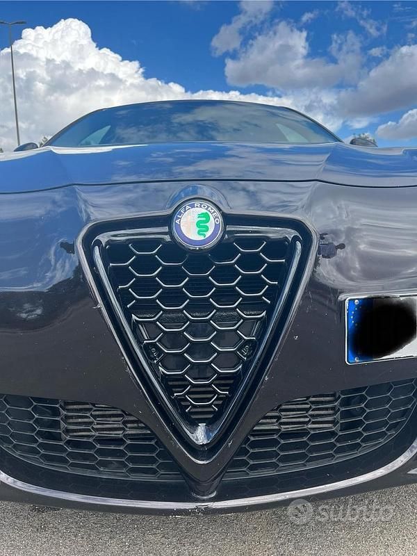 Usata Alfa Romeo Giulietta 105 CV (77 kW) 2012 Nero Utilitaria