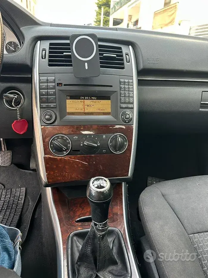 Usata Mercedes B180 116 CV (85 kW) 2009 Grigio Monovolume