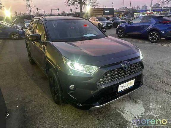 Usata Toyota RAV4 Style 218 CV (160 kW) 2022 Grigio SUV