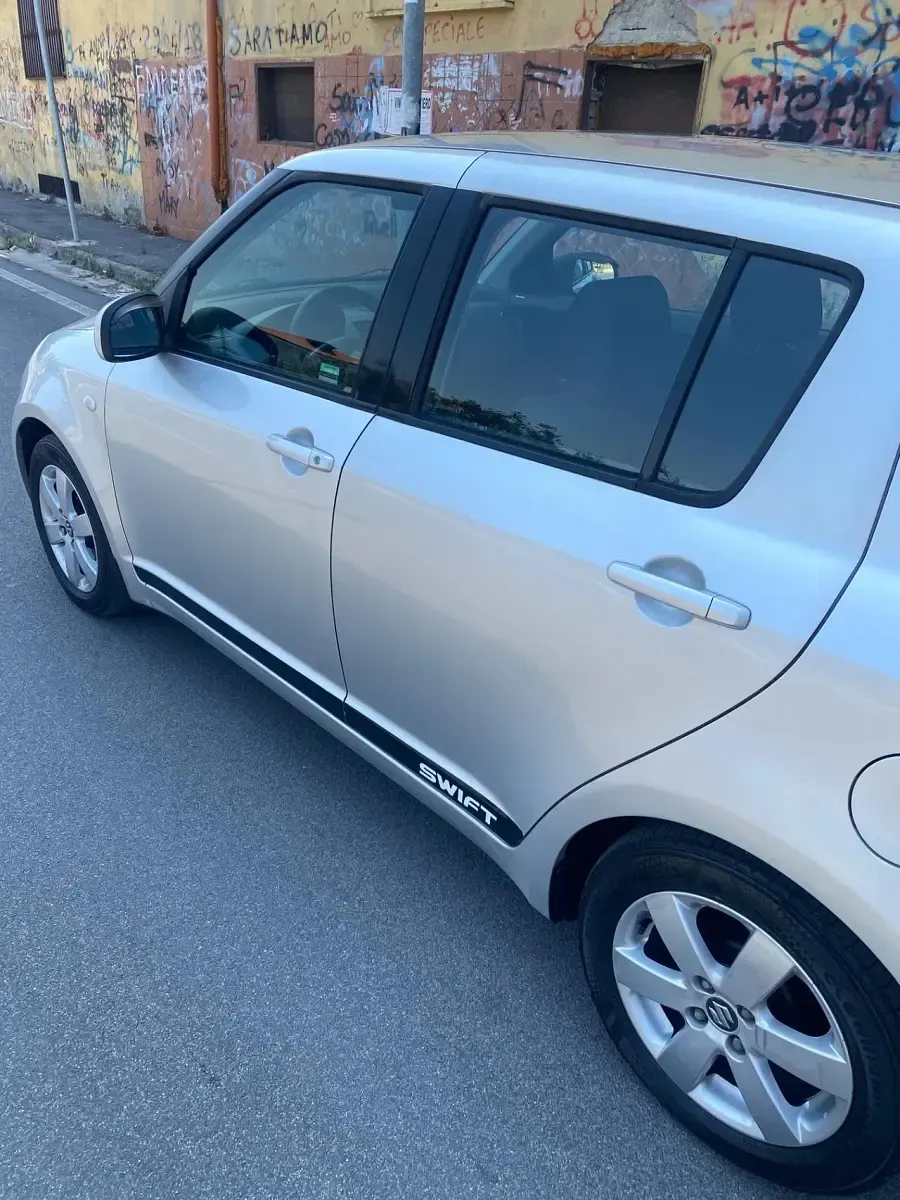 Usata Suzuki Swift Sport 92 CV (67 kW) 2008 Argento Utilitaria