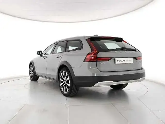 Usata Volvo V90 CC Ultimate 197 CV (144 kW) 2023 Grigio Station wagon