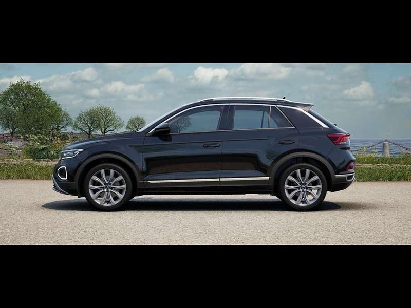 Nuova VW T-Roc Style 150 CV (110 kW) 2025 Deep black perlato SUV