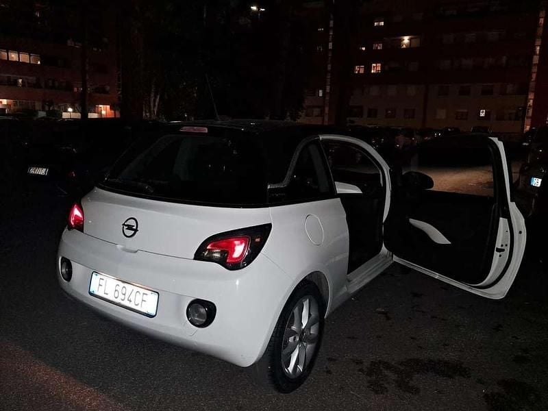 Usata Opel Adam 87 CV (63 kW) 2017 Utilitaria
