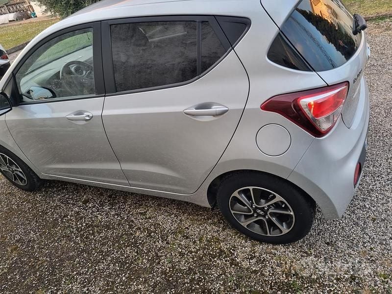 Usata Hyundai i10 2019 Grigio Utilitaria