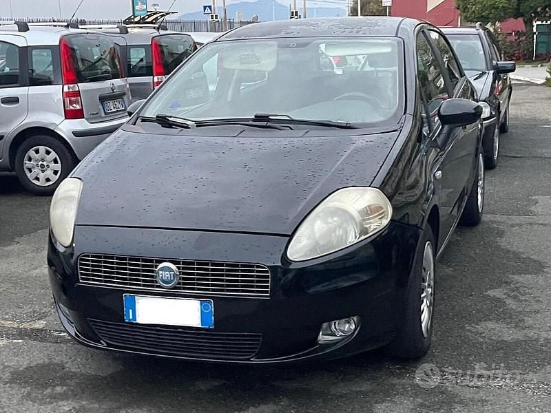Usata Fiat Grande Punto 75 CV (55 kW) 2008 Nero Utilitaria