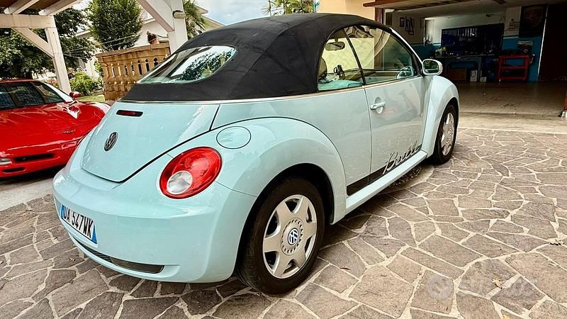 Usata VW New Beetle 105 CV (77 kW) 2005 Utilitaria