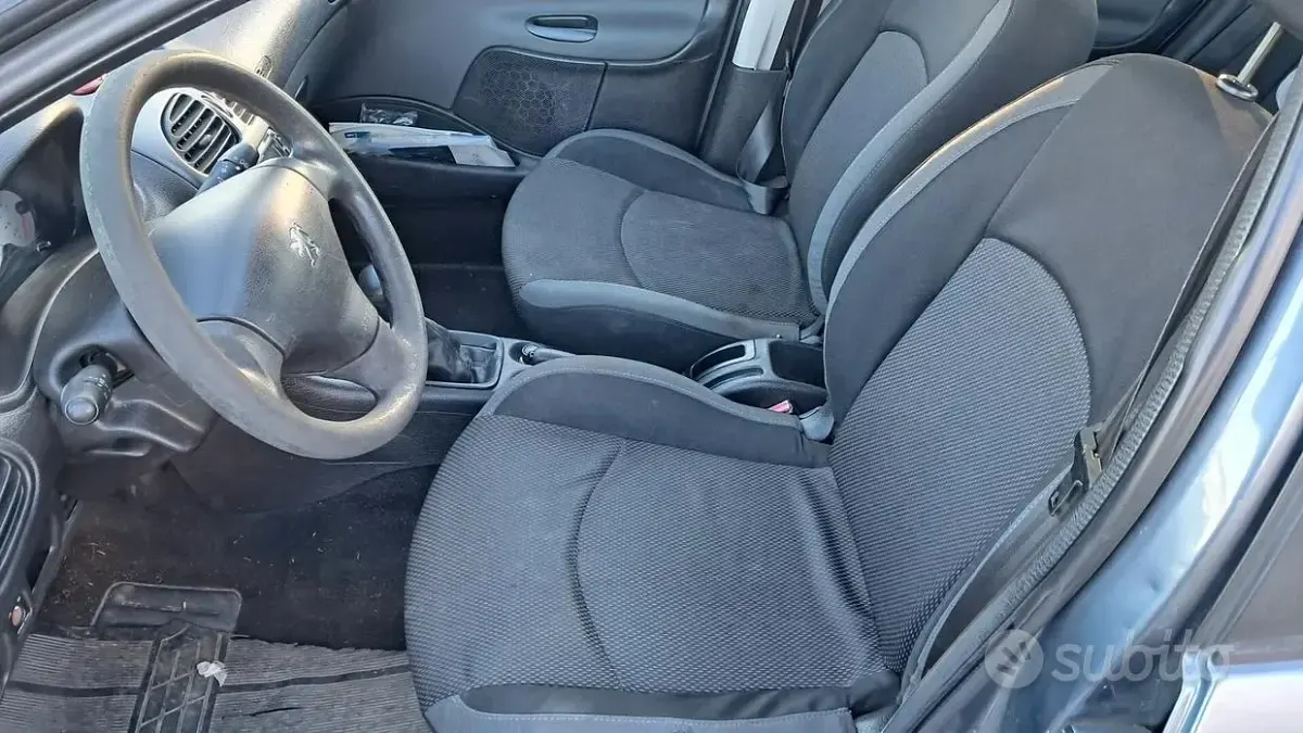 Usata Peugeot 206 75 CV (55 kW) 2007 Grigio Berlina