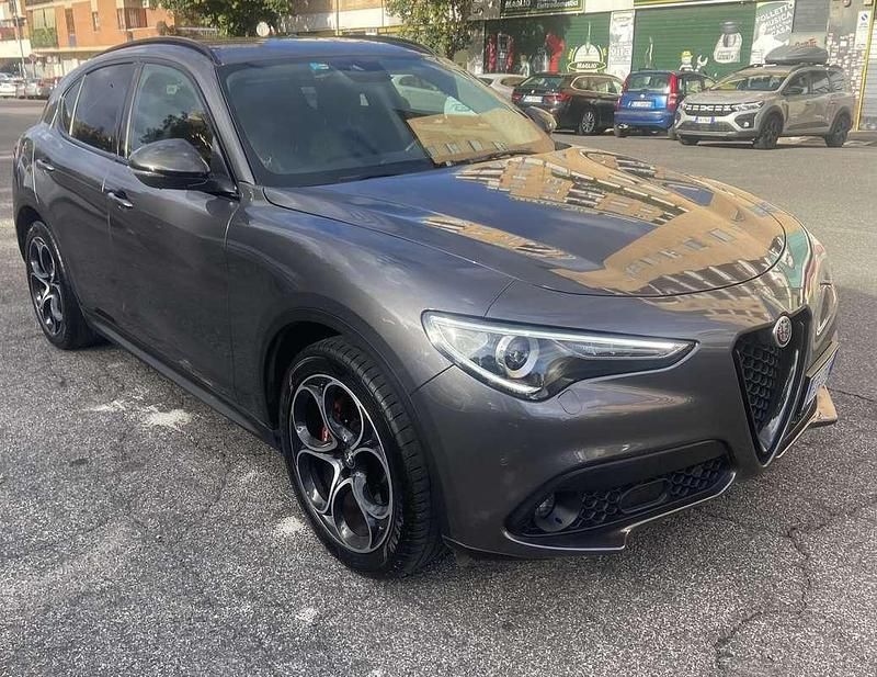 Usata 2019 Alfa Romeo Stelvio Tech Edition SUV | 21.000 € (Super prezzo) - Immagine 1/4