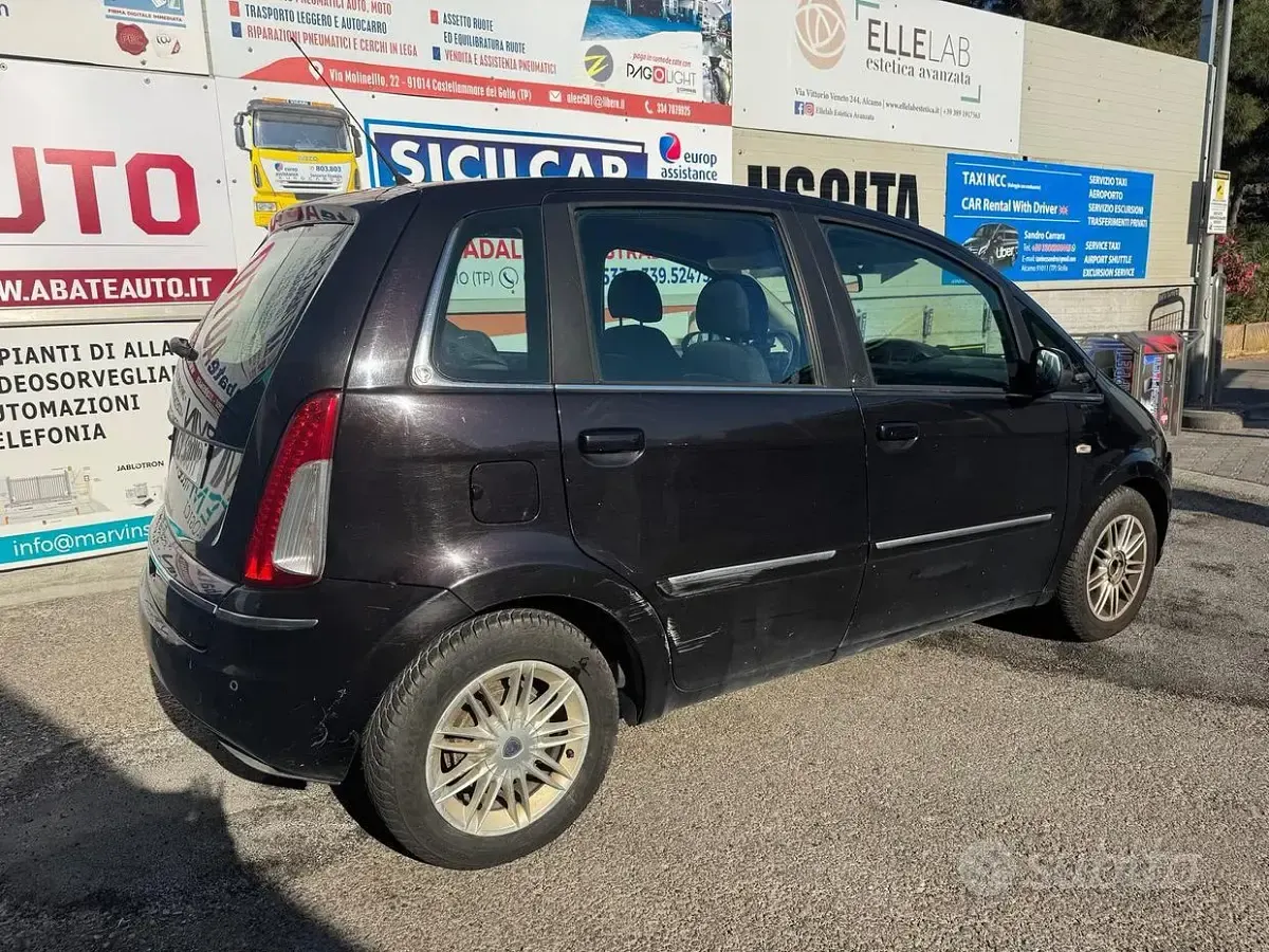 Usata Lancia Musa 95 CV (69 kW) 2012 Monovolume