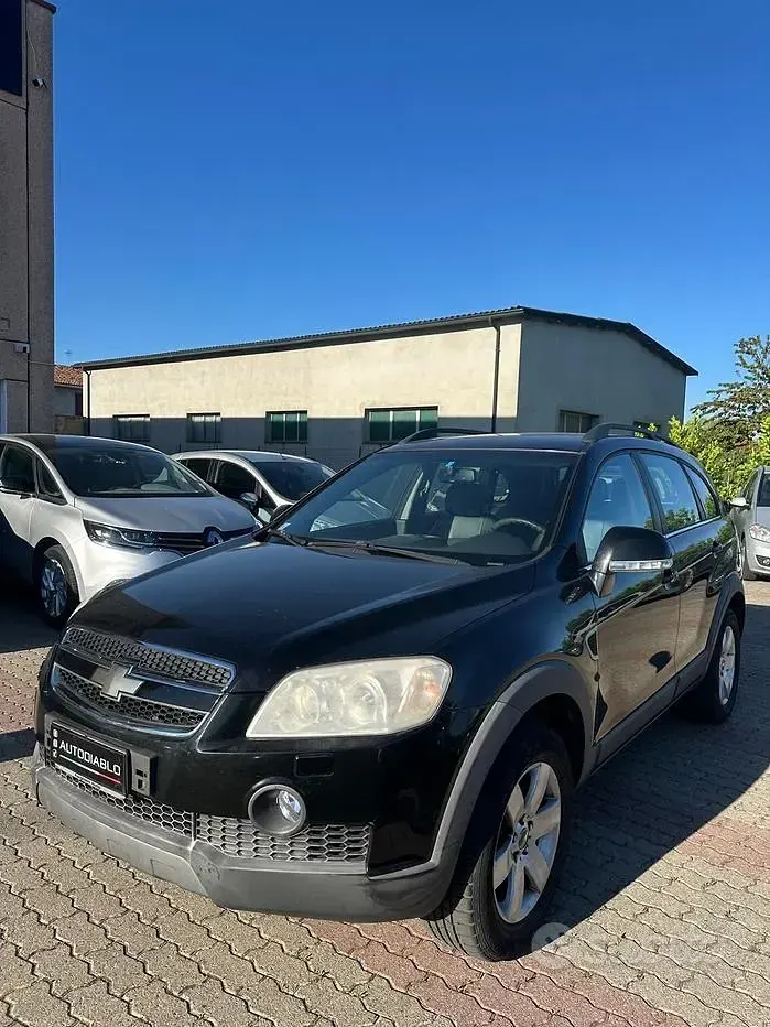 Usata Chevrolet Captiva LT 150 CV (110 kW) 2007 Nero SUV